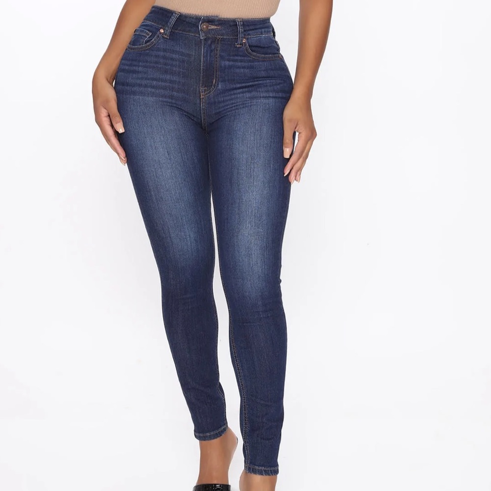Dark Wash-Ankle Jeans